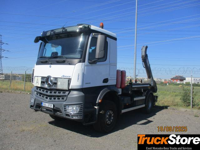 Mercedes-Benz Arocs 1845 LK - Konténerszállító: 1 kép. Mercedes-Benz Arocs 1845 LK - Konténerszállító: 1 kép.