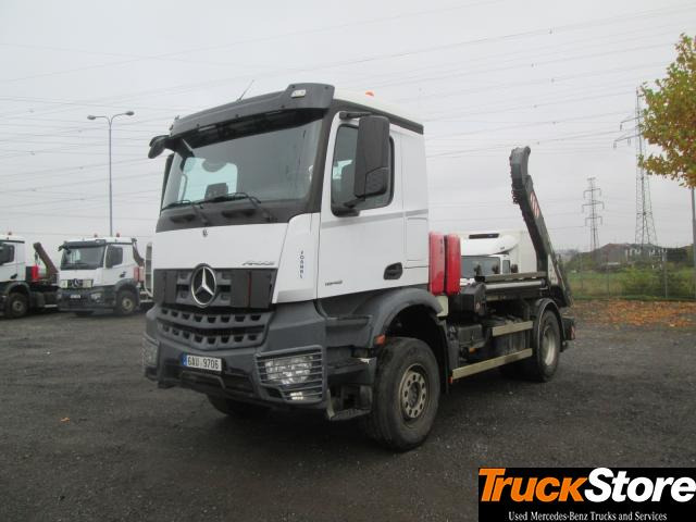 Mercedes-Benz Arocs 1845 LK - Konténerszállító: 1 kép. Mercedes-Benz Arocs 1845 LK - Konténerszállító: 1 kép.