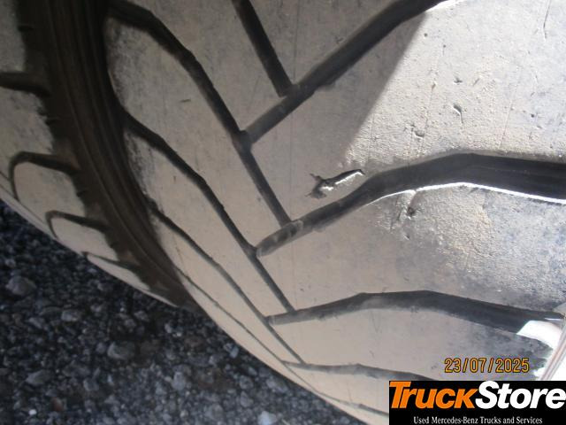 Mercedes-Benz Arocs 1846 LK - Konténerszállító: 2 kép. Mercedes-Benz Arocs 1846 LK - Konténerszállító: 2 kép.