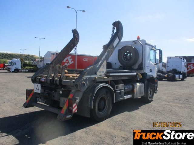Mercedes-Benz Arocs 1846 LK - Konténerszállító: 4 kép. Mercedes-Benz Arocs 1846 LK - Konténerszállító: 4 kép.