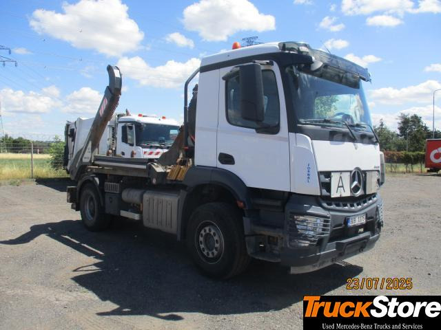 Mercedes-Benz Arocs 1846 LK - Konténerszállító: 3 kép. Mercedes-Benz Arocs 1846 LK - Konténerszállító: 3 kép.