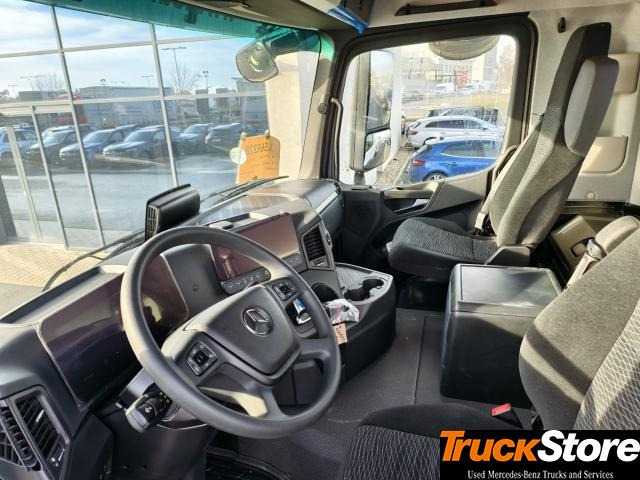 Mercedes-Benz Arocs 4148 B - Betonmixer: 2 kép. Mercedes-Benz Arocs 4148 B - Betonmixer: 2 kép.