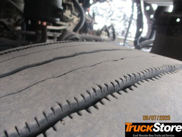Nyergesvontató Mercedes-Benz Actros 1845 LS nRL: 6 kép.