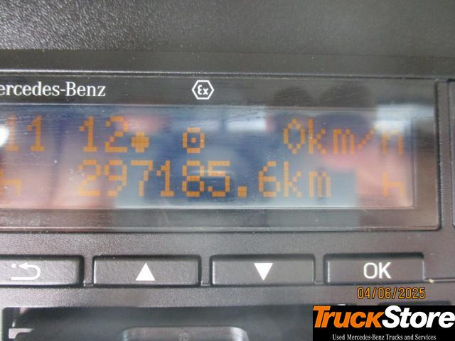 Nyergesvontató Mercedes-Benz Actros 1845 LS nRL: 7 kép.