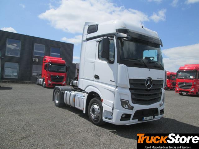 Mercedes-Benz Actros 1848 LS - Nyergesvontató: 4 kép. Mercedes-Benz Actros 1848 LS - Nyergesvontató: 4 kép.