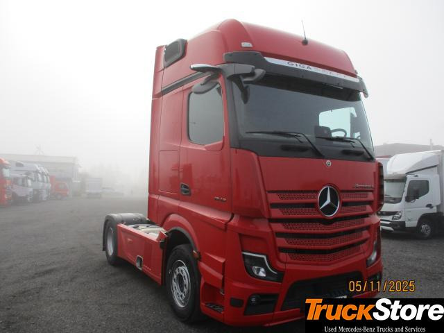 Mercedes-Benz Actros 1848 LS - Nyergesvontató: 2 kép. Mercedes-Benz Actros 1848 LS - Nyergesvontató: 2 kép.