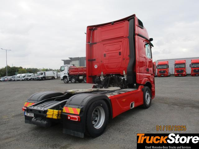 Mercedes-Benz Actros 1848 LS - Nyergesvontató: 4 kép. Mercedes-Benz Actros 1848 LS - Nyergesvontató: 4 kép.