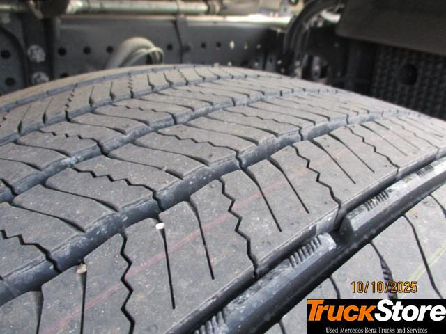 Nyergesvontató Mercedes-Benz Actros 1848 LS: 6 kép. Nyergesvontató Mercedes-Benz Actros 1848 LS: 6 kép.