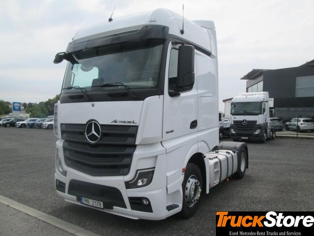 Mercedes-Benz Actros 1848 LS - Nyergesvontató: 1 kép. Mercedes-Benz Actros 1848 LS - Nyergesvontató: 1 kép.