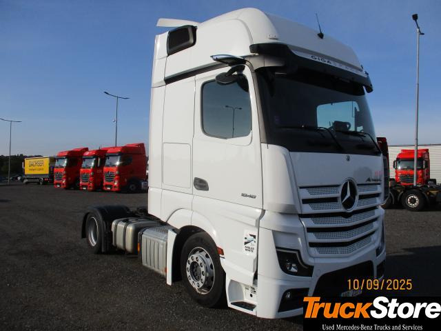 Mercedes-Benz Actros 1848 LS nRL - Nyergesvontató: 3 kép. Mercedes-Benz Actros 1848 LS nRL - Nyergesvontató: 3 kép.