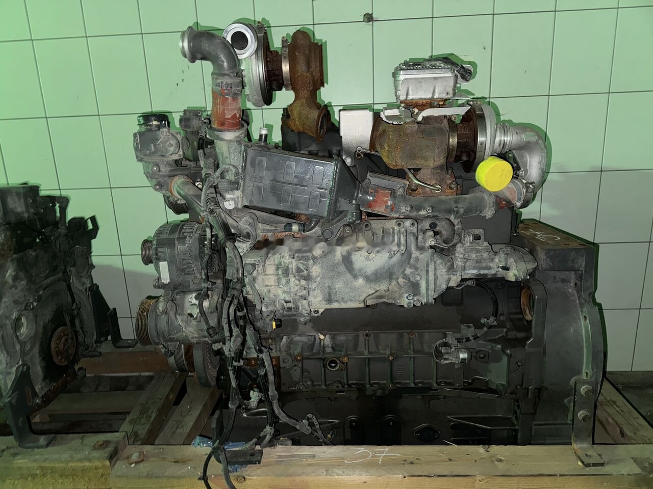 Deutz TTCD 7.8 L6 - Motor - Kotrógép: 2 kép. Deutz TTCD 7.8 L6 - Motor - Kotrógép: 2 kép.