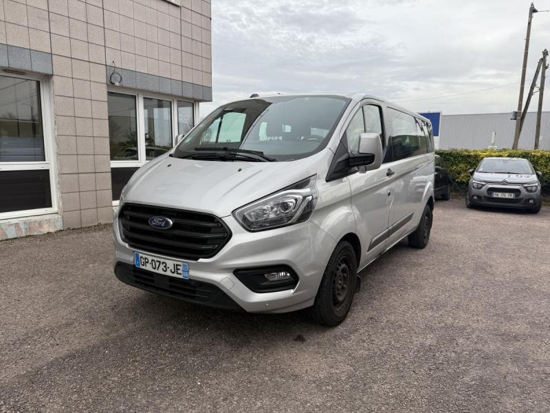Ford Transit Custom Combi - Kisbusz: 4 kép. Ford Transit Custom Combi - Kisbusz: 4 kép.