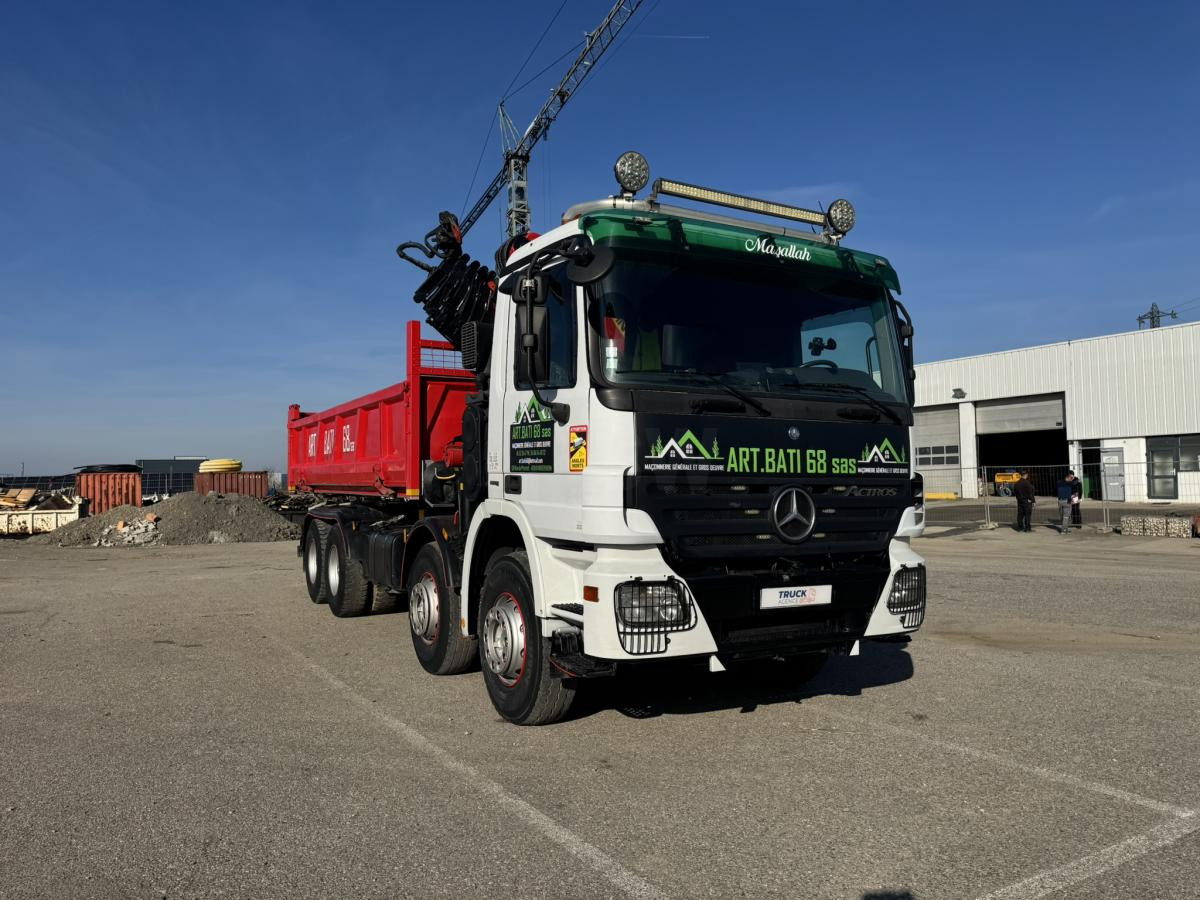 Mercedes Actros BLUETEC4 - Billenőplatós teherautó, Darus autó: 3 kép. Mercedes Actros BLUETEC4 - Billenőplatós teherautó, Darus autó: 3 kép.