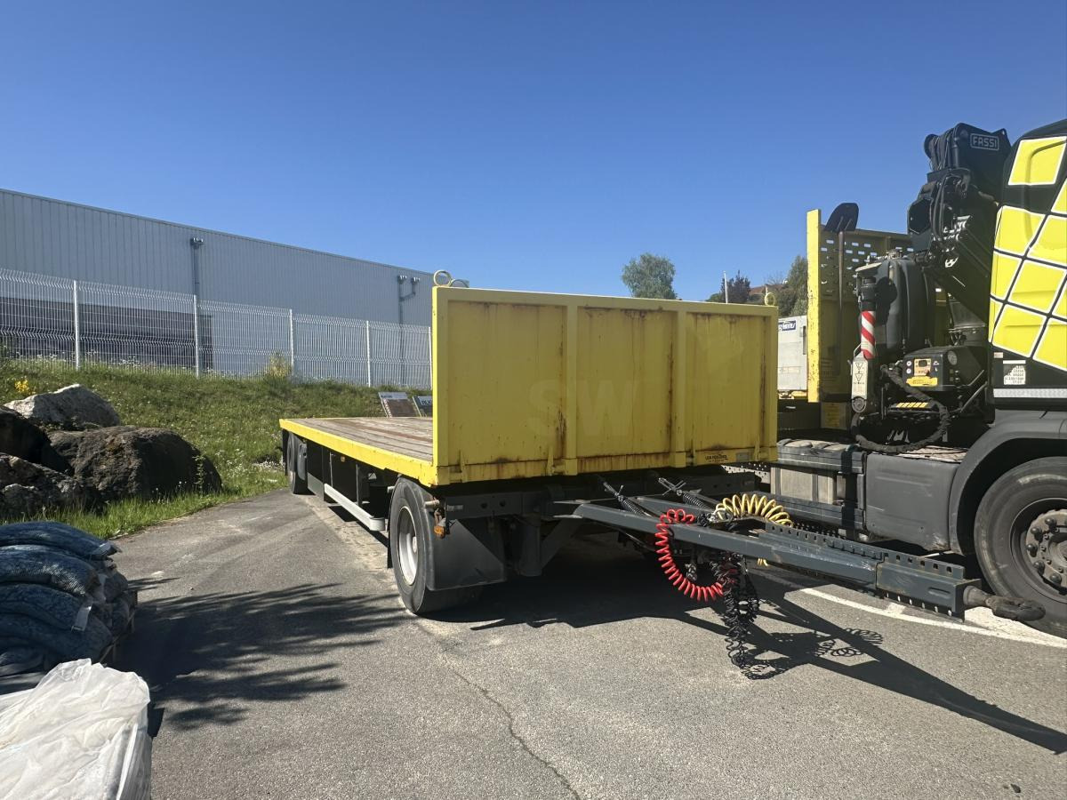 Samro - Platós pótkocsi: 1 kép. Samro - Platós pótkocsi: 1 kép.