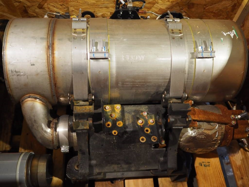 CAT Caterpillar C9.3 - Module AR-Clean Emission / DPF - Motor - Építőipari gépek: 5 kép. CAT Caterpillar C9.3 - Module AR-Clean Emission / DPF - Motor - Építőipari gépek: 5 kép.