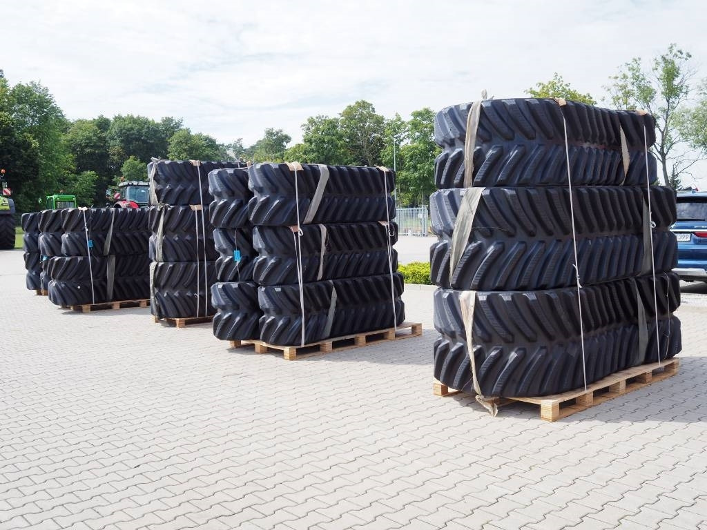 Challenger MT800 / Rubber belt / track / 30" / 762mm - Lánctalp - Mezőgazdasági gépek: 2 kép. Challenger MT800 / Rubber belt / track / 30" / 762mm - Lánctalp - Mezőgazdasági gépek: 2 kép.