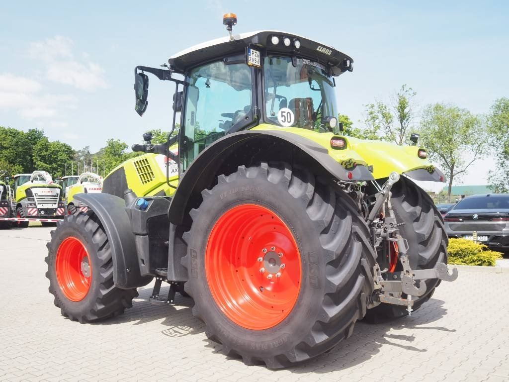Claas Axion 800 CEBIS, GPS - RTK NET - Traktor: 2 kép. Claas Axion 800 CEBIS, GPS - RTK NET - Traktor: 2 kép.