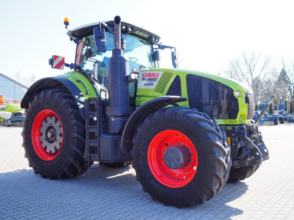 Claas Axion 960 CMATIC, GPS - RTK NET - Traktor: 4 kép. Claas Axion 960 CMATIC, GPS - RTK NET - Traktor: 4 kép.