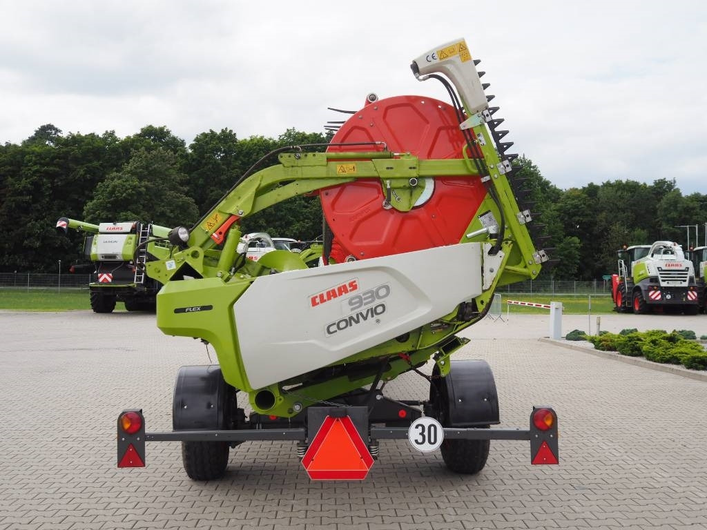 Claas Convio Flex 930 - Betakarítógép tartozék: 3 kép. Claas Convio Flex 930 - Betakarítógép tartozék: 3 kép.