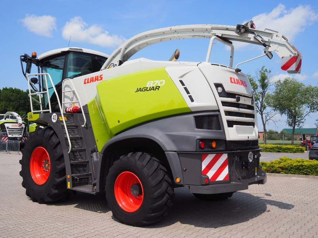 Claas Jaguar 870 4WD - Önjáró szecskázógép: 2 kép. Claas Jaguar 870 4WD - Önjáró szecskázógép: 2 kép.