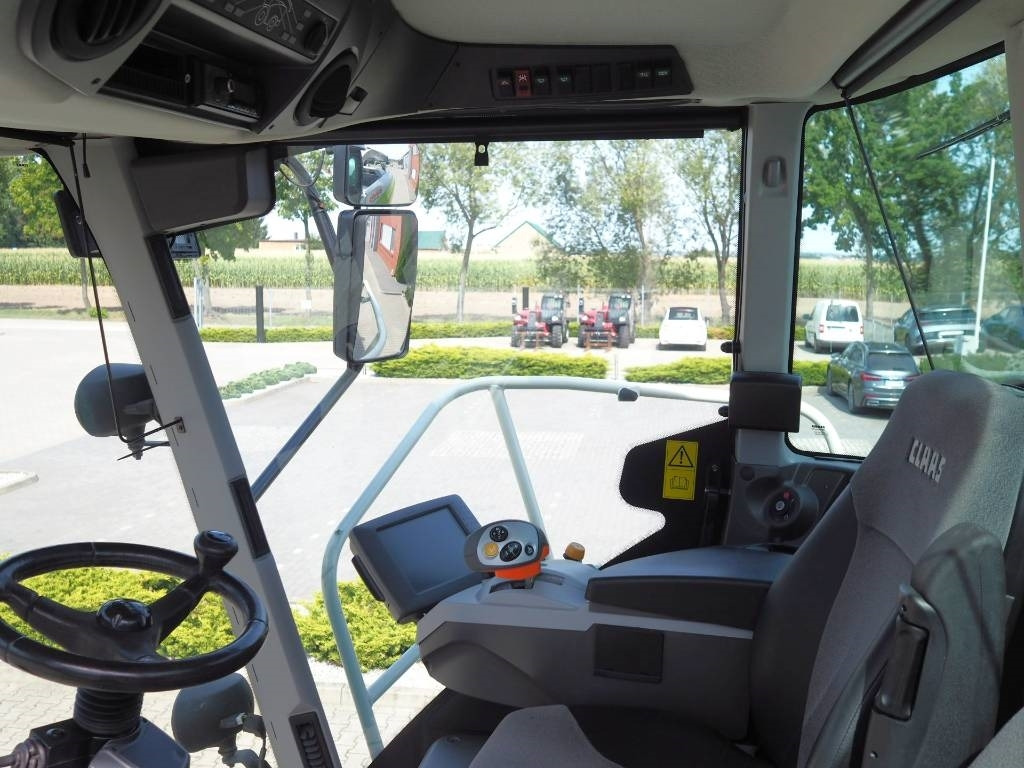 Claas Jaguar 950 4WD - Önjáró szecskázógép: 5 kép. Claas Jaguar 950 4WD - Önjáró szecskázógép: 5 kép.