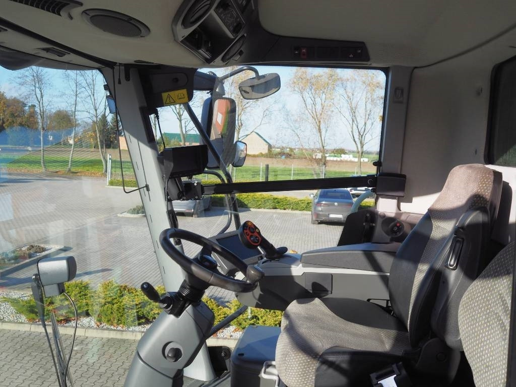 Claas Lexion 770TT 4x4 + V1200 - Kombájn: 5 kép. Claas Lexion 770TT 4x4 + V1200 - Kombájn: 5 kép.