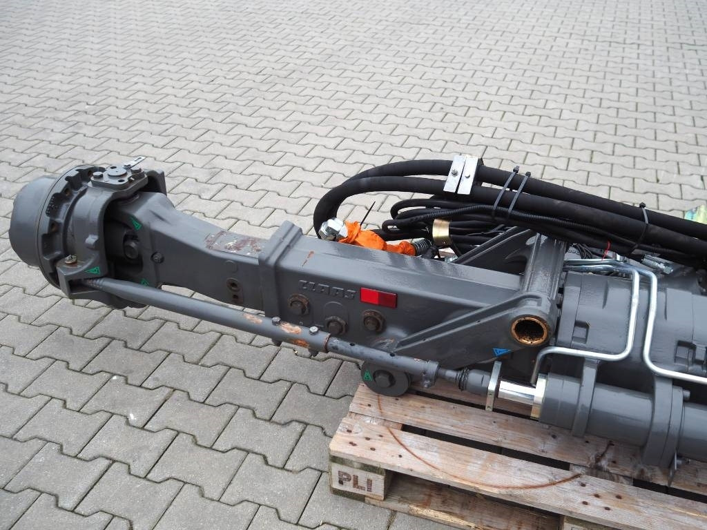 Claas Lexion NAF rear driving axle / 4WD - Lánctalp - Mezőgazdasági gépek: 5 kép. Claas Lexion NAF rear driving axle / 4WD - Lánctalp - Mezőgazdasági gépek: 5 kép.