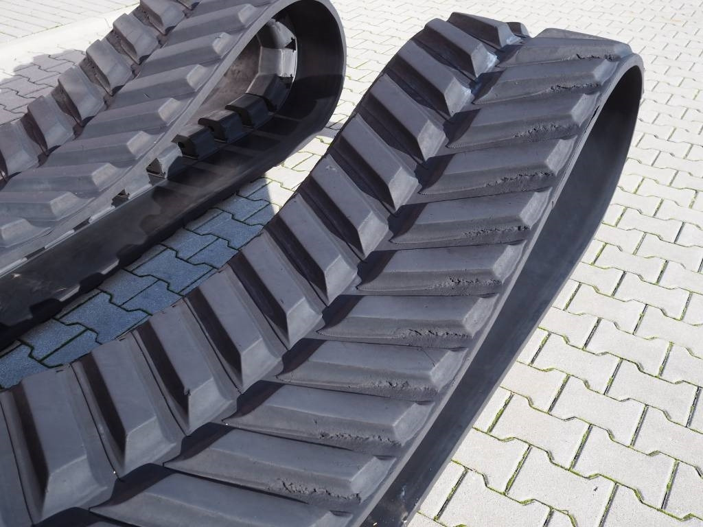 Claas Lexion Terra Trac 635 mm 25" Rubber belt / track - Lánctalp - Mezőgazdasági gépek: 5 kép. Claas Lexion Terra Trac 635 mm 25" Rubber belt / track - Lánctalp - Mezőgazdasági gépek: 5 kép.