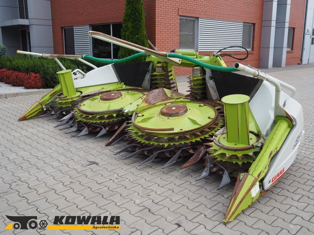 Claas Orbis 450 - Kukorica adapter: 1 kép. Claas Orbis 450 - Kukorica adapter: 1 kép.