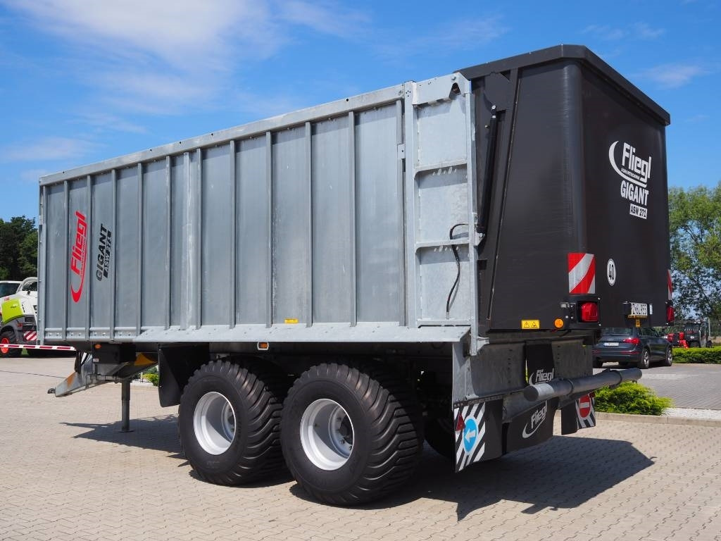 Fliegl ASW 271 - Mezőgazdasági pótkocsi: 2 kép. Fliegl ASW 271 - Mezőgazdasági pótkocsi: 2 kép.