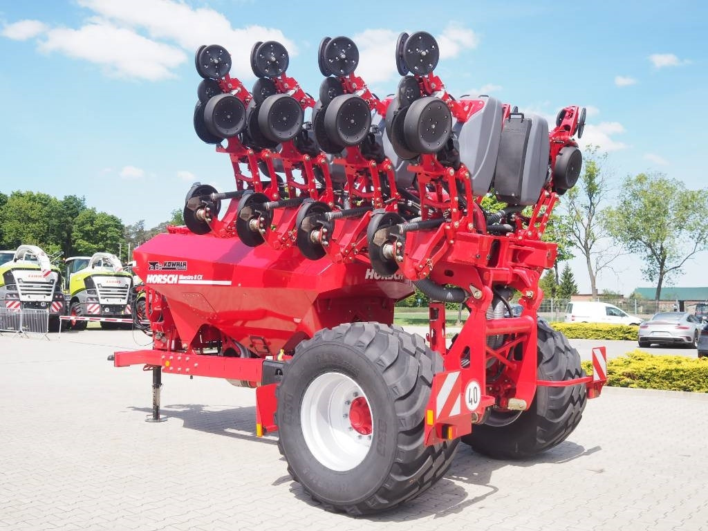 Horsch Maestro 8 CX - Precíziós vetőgép: 2 kép. Horsch Maestro 8 CX - Precíziós vetőgép: 2 kép.