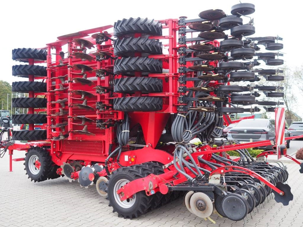 Horsch Pronto 6 DC PPF - Kombinált vetőgép: 3 kép. Horsch Pronto 6 DC PPF - Kombinált vetőgép: 3 kép.