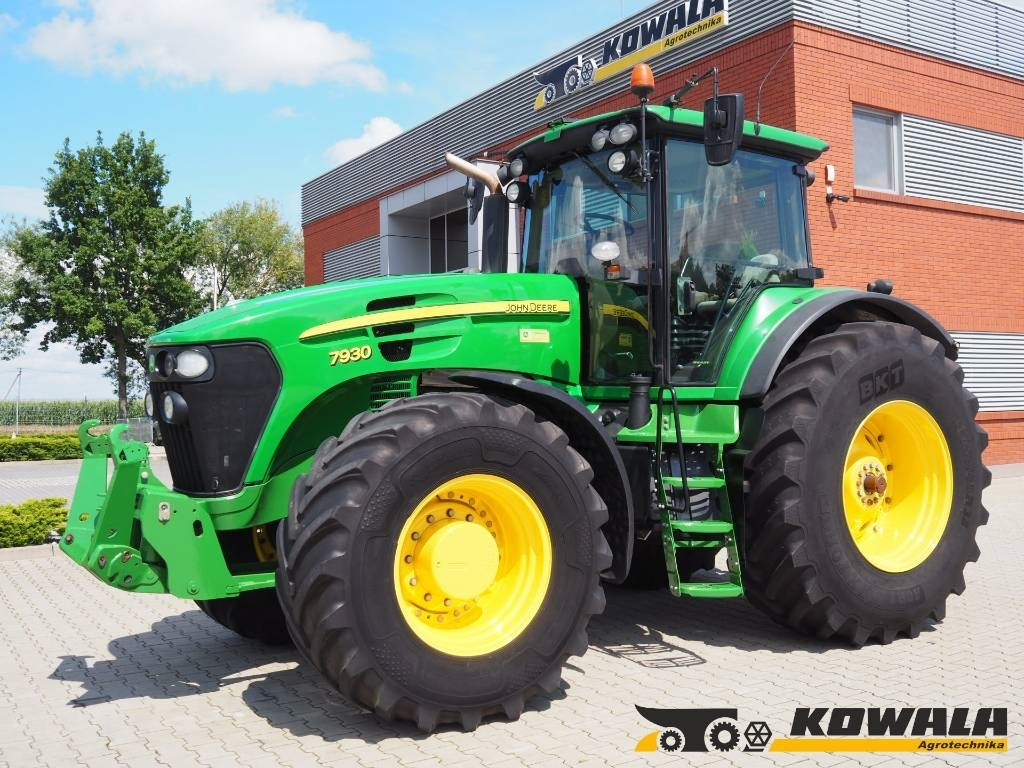 John Deere 7930 AutoQuad - Traktor: 1 kép. John Deere 7930 AutoQuad - Traktor: 1 kép.