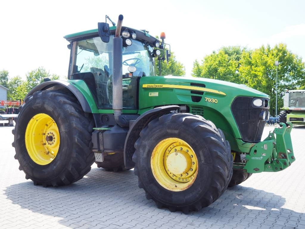 John Deere 7930 AutoQuad - Traktor: 4 kép. John Deere 7930 AutoQuad - Traktor: 4 kép.