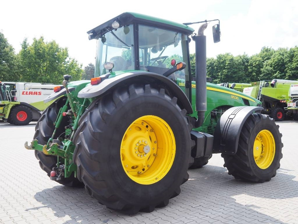 John Deere 8530 AutoPower GPS - Traktor: 3 kép. John Deere 8530 AutoPower GPS - Traktor: 3 kép.