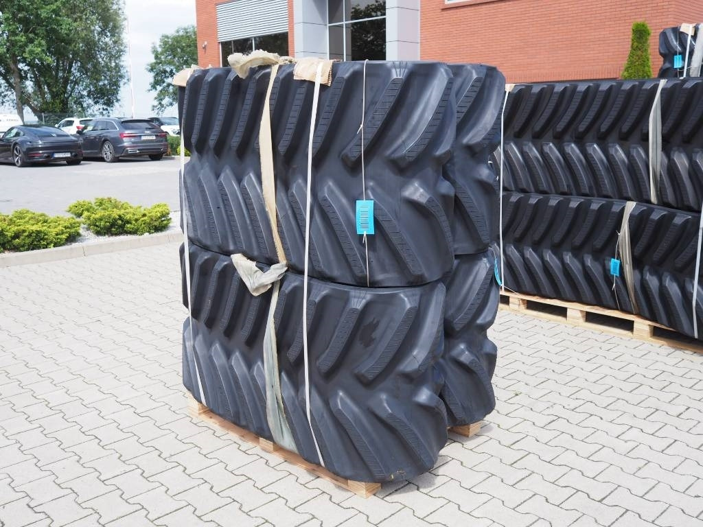 John Deere 8RX / Rubber belt / track / rear / 18" / 457mm - Lánctalp - Mezőgazdasági gépek: 5 kép. John Deere 8RX / Rubber belt / track / rear / 18" / 457mm - Lánctalp - Mezőgazdasági gépek: 5 kép.