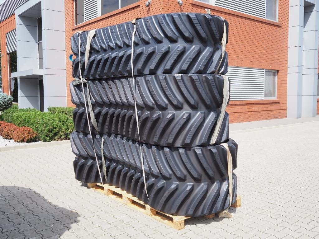 Új Lánctalp - Mezőgazdasági gépek John Deere 9RT / 9T / Rubber belt / track / 30" / 762mm: 9 kép. Új Lánctalp - Mezőgazdasági gépek John Deere 9RT / 9T / Rubber belt / track / 30" / 762mm: 9 kép.