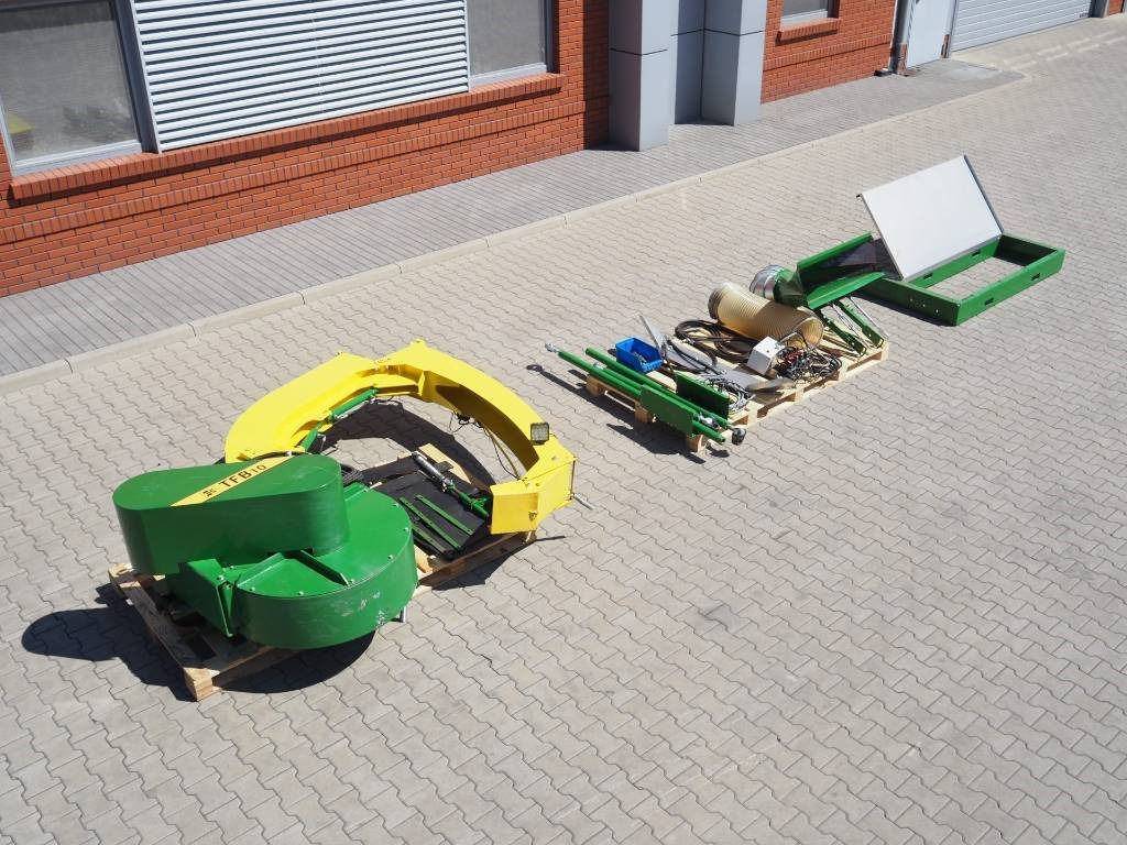 John Deere GROENOORD BLOWER TFB 10 - Kombájn: 4 kép. John Deere GROENOORD BLOWER TFB 10 - Kombájn: 4 kép.