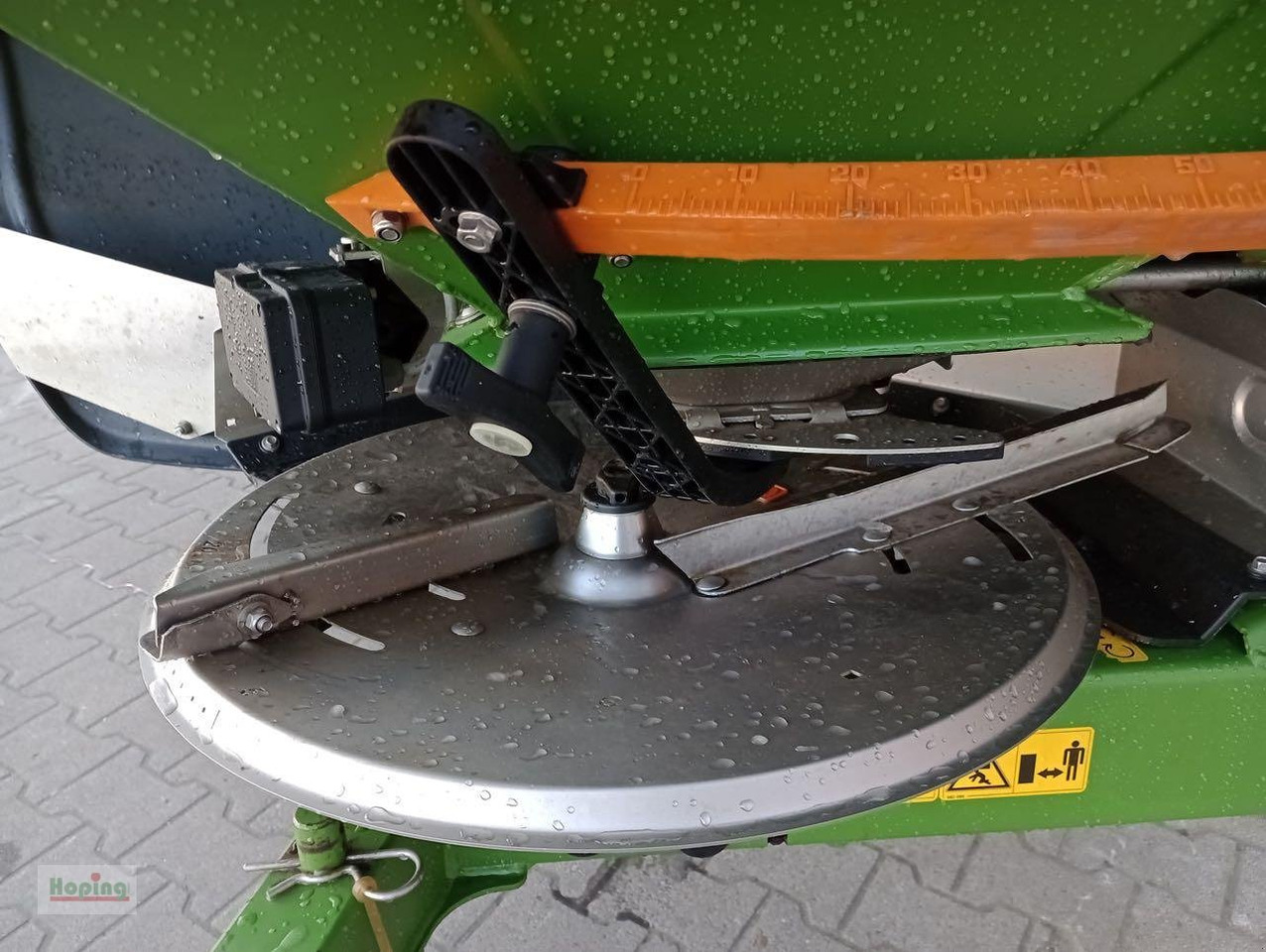 Amazone ZA-M Profis Hydro - Műtrágyaszóró: 5 kép. Amazone ZA-M Profis Hydro - Műtrágyaszóró: 5 kép.