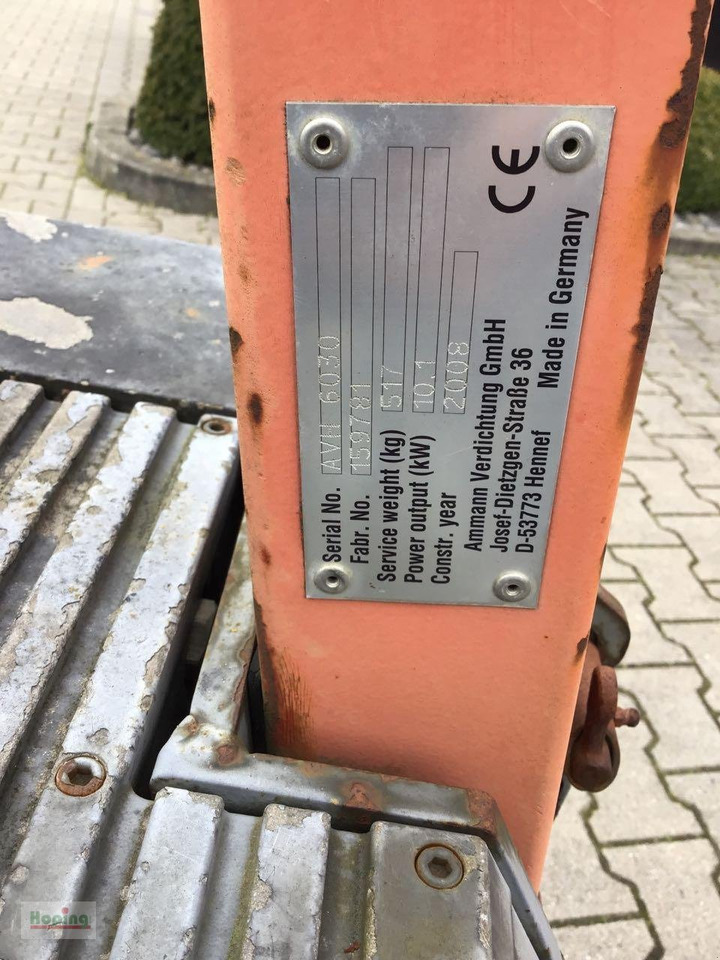 Ammann AVH6030 - Lapvibrátor: 4 kép. Ammann AVH6030 - Lapvibrátor: 4 kép.