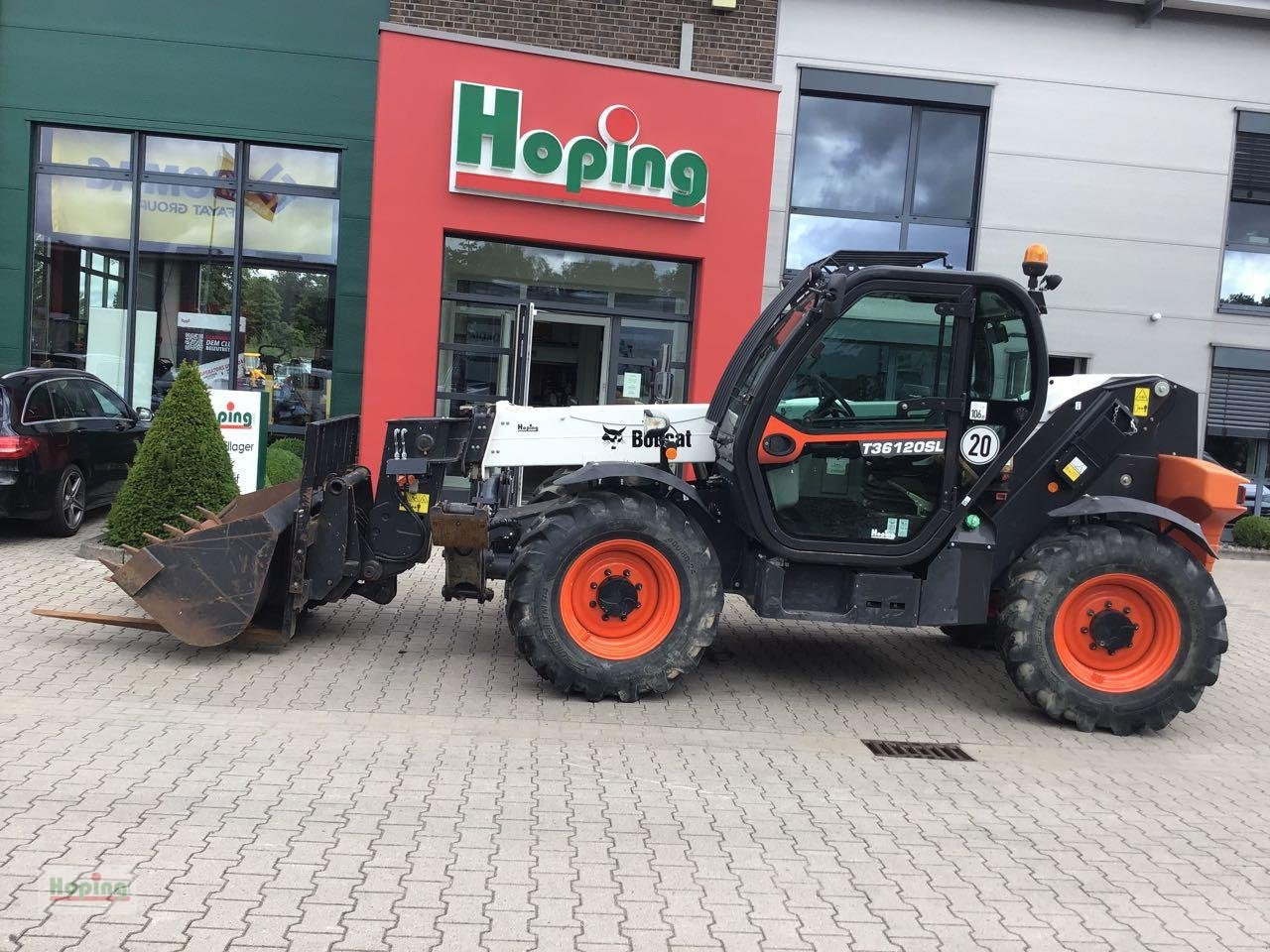 Bobcat T36120SL - Teleszkópos rakodó: 1 kép. Bobcat T36120SL - Teleszkópos rakodó: 1 kép.