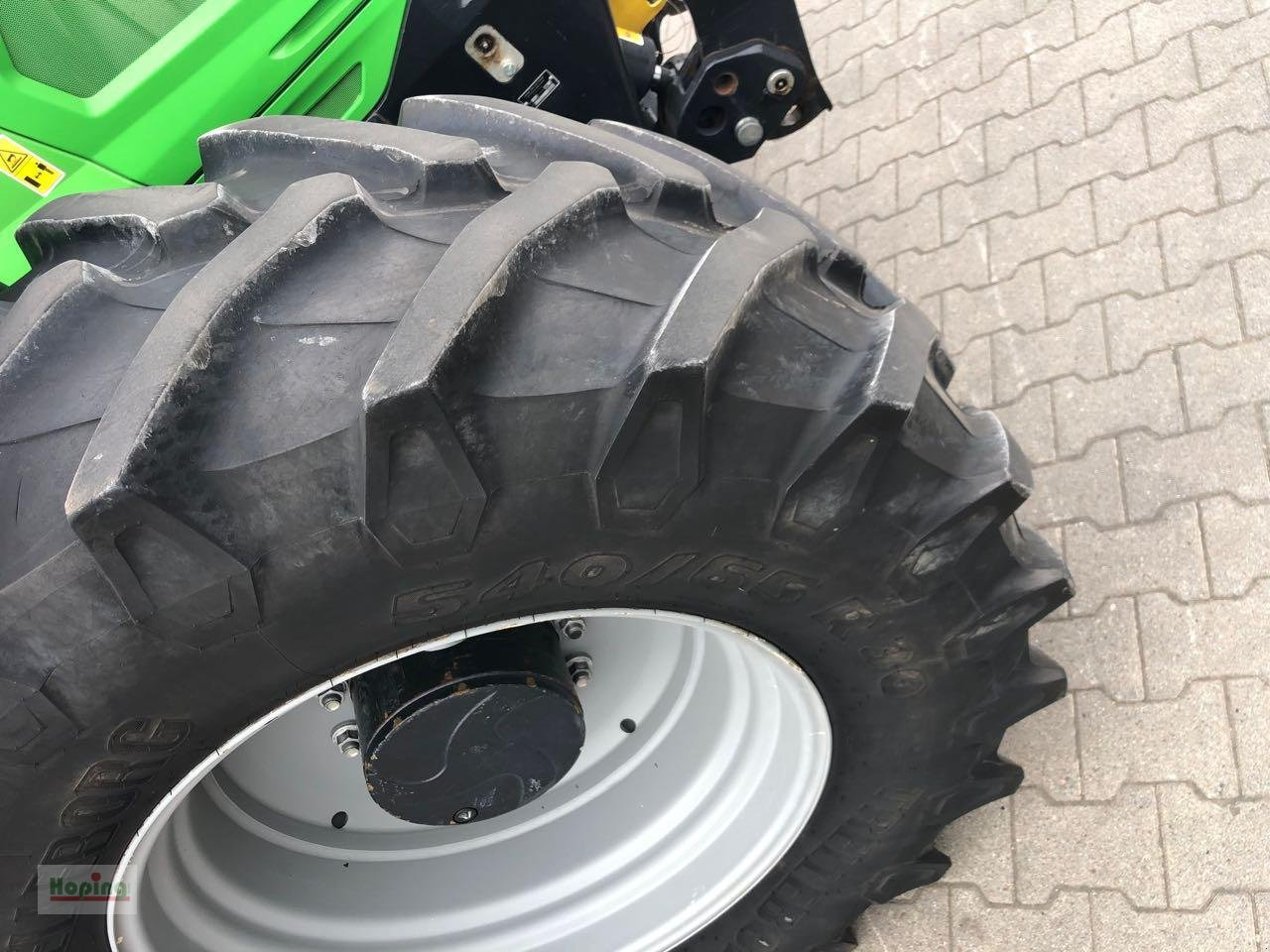 Deutz-Fahr 6185 Agrotron TTV - Traktor: 5 kép. Deutz-Fahr 6185 Agrotron TTV - Traktor: 5 kép.