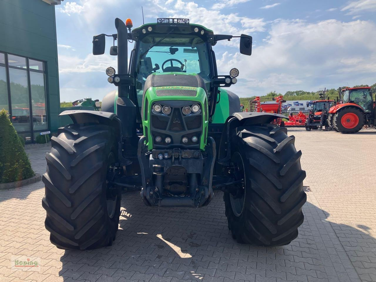 Deutz-Fahr 7250 Agrotron TTV - Traktor: 2 kép. Deutz-Fahr 7250 Agrotron TTV - Traktor: 2 kép.