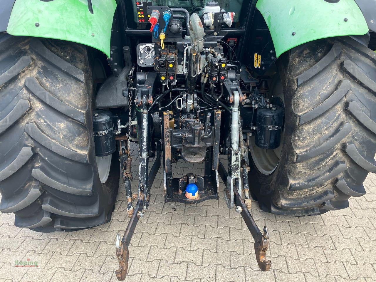 Deutz-Fahr Agrotron TTV 420 - Traktor: 4 kép. Deutz-Fahr Agrotron TTV 420 - Traktor: 4 kép.