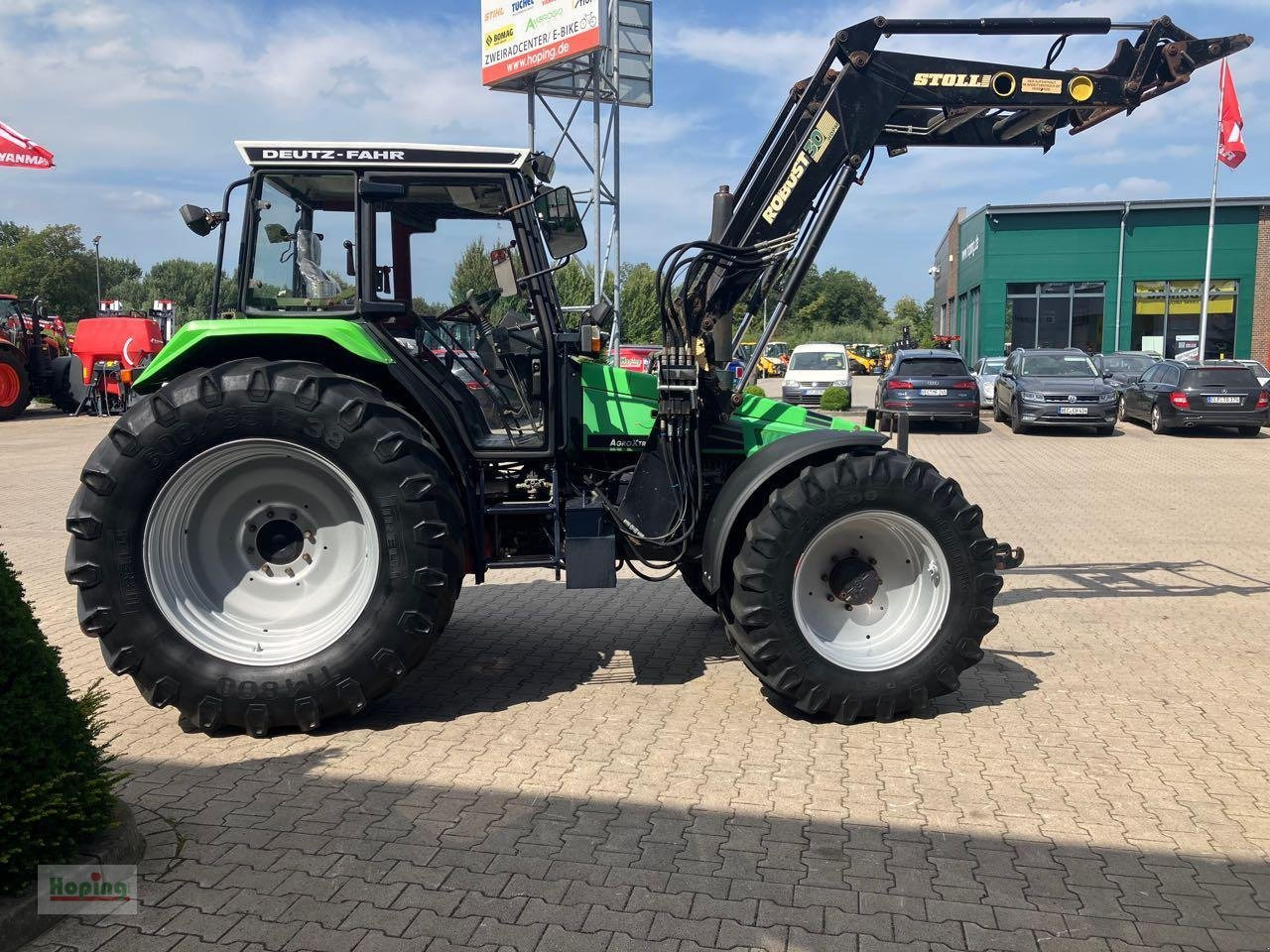 Deutz-Fahr DX 6.07 - Traktor: 5 kép. Deutz-Fahr DX 6.07 - Traktor: 5 kép.