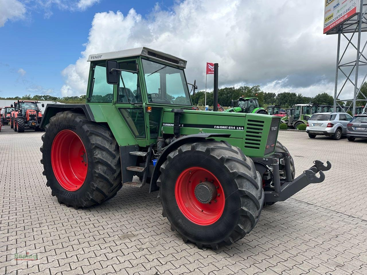 Fendt Favorit 614 LSA Turbomatik - Traktor: 4 kép. Fendt Favorit 614 LSA Turbomatik - Traktor: 4 kép.