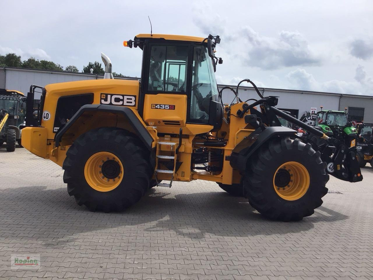 JCB 435S Stufe V - Gumikerekes homlokrakodó: 5 kép. JCB 435S Stufe V - Gumikerekes homlokrakodó: 5 kép.