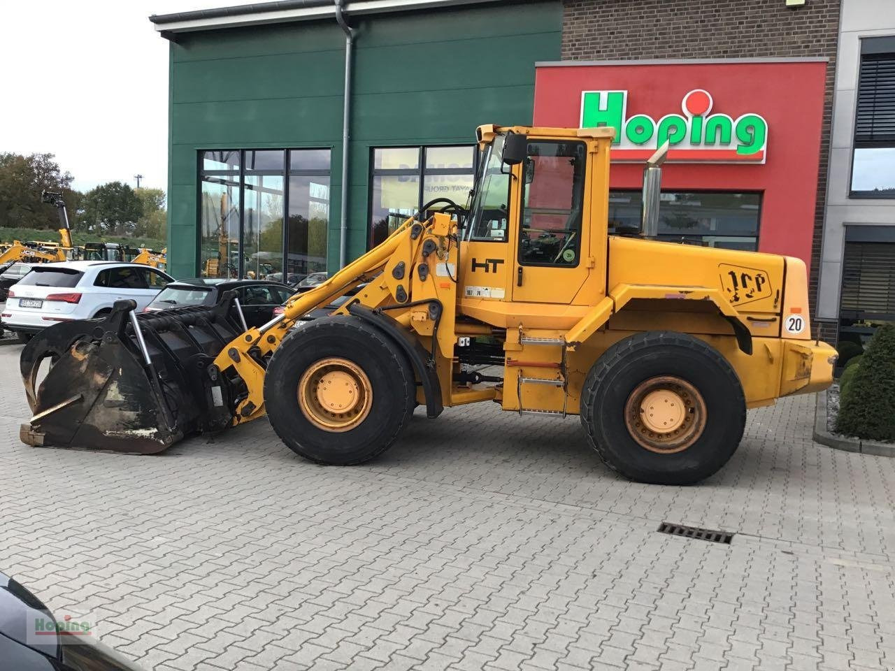 JCB 436B - Gumikerekes homlokrakodó: 1 kép. JCB 436B - Gumikerekes homlokrakodó: 1 kép.
