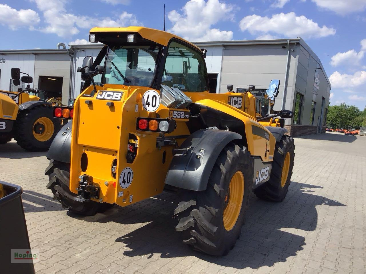 JCB 532-70 AGRI - Teleszkópos rakodó: 3 kép. JCB 532-70 AGRI - Teleszkópos rakodó: 3 kép.