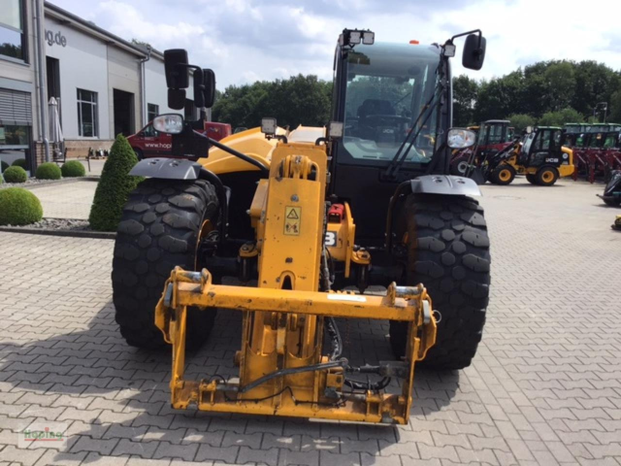 JCB 542-70 Agri Super - Teleszkópos rakodó: 3 kép. JCB 542-70 Agri Super - Teleszkópos rakodó: 3 kép.